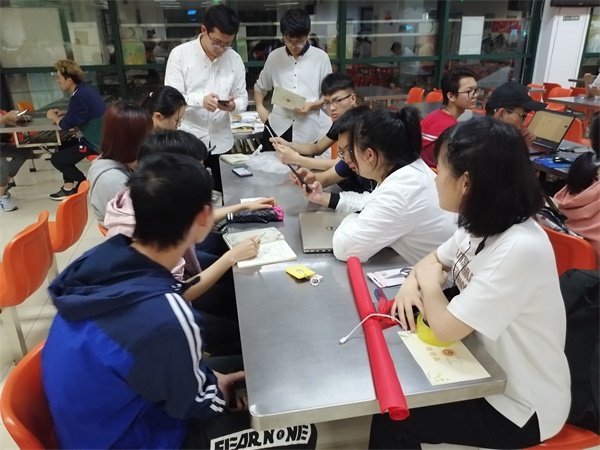 微电影评审会议.jpg 微电影评审会议.jpg